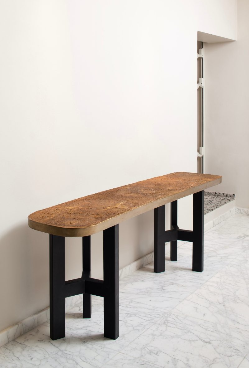 "Volcanique" console