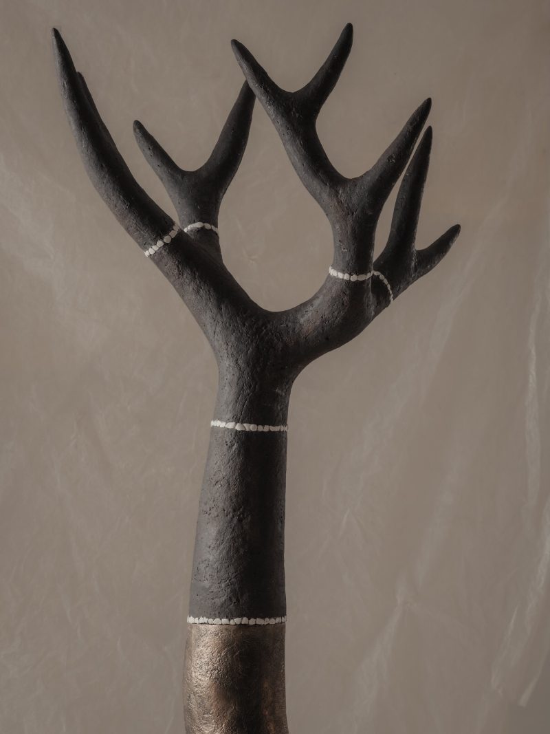 "Arbre chamanique" sculpture