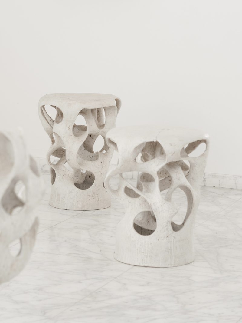 "Entrelacs" side tables