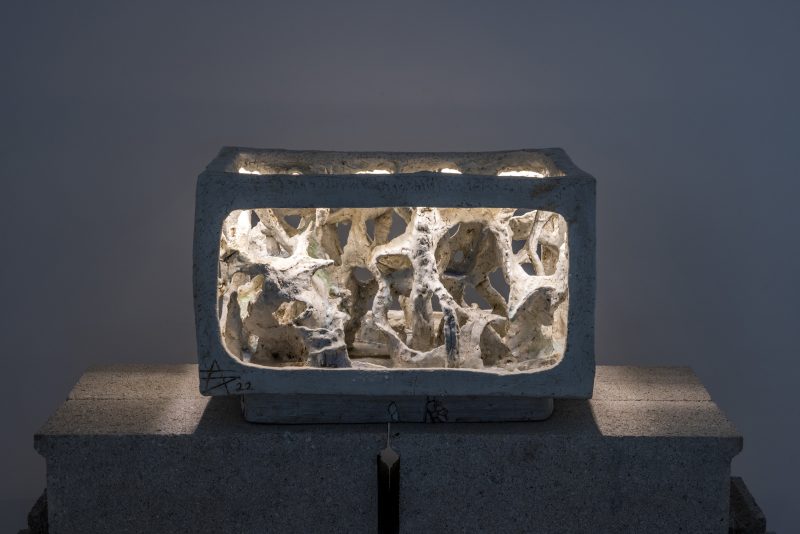 "Grand Aquarium" lamp