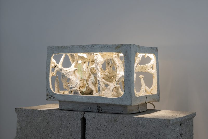 "Grand Aquarium" lamp