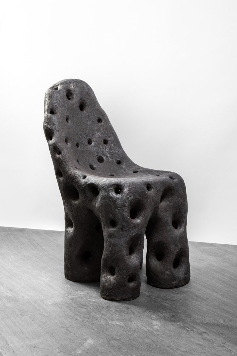 "L'Éléphante" chair