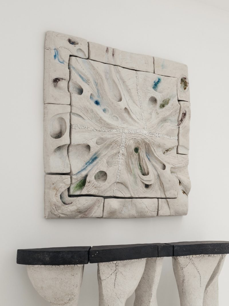 "Turbulences" bas relief