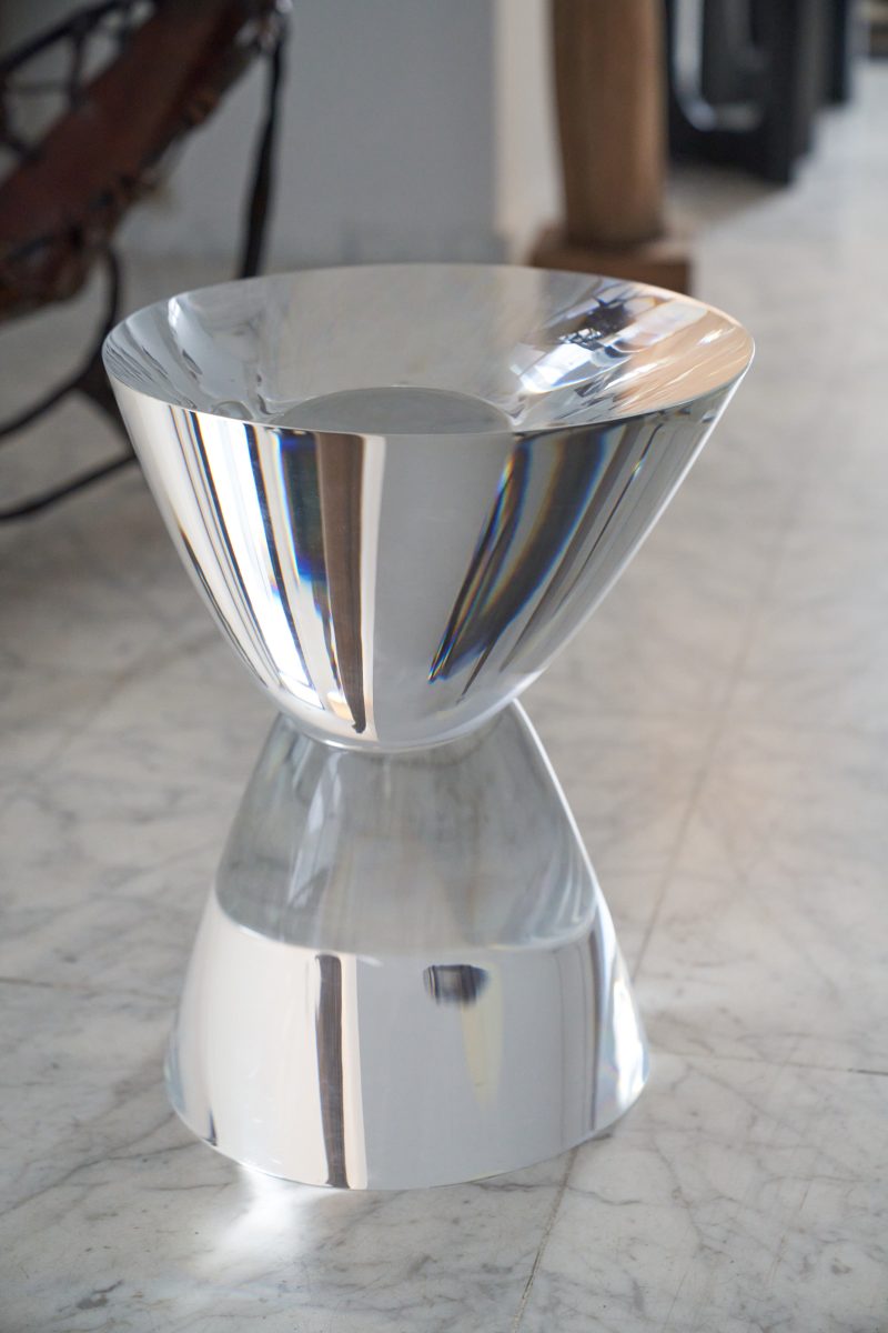 Quark side table