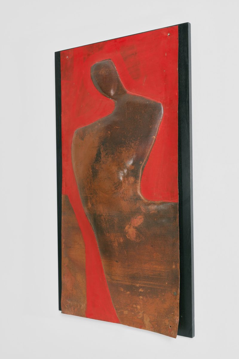 "Silhouette Féminine sur Fond Rouge" wall panel