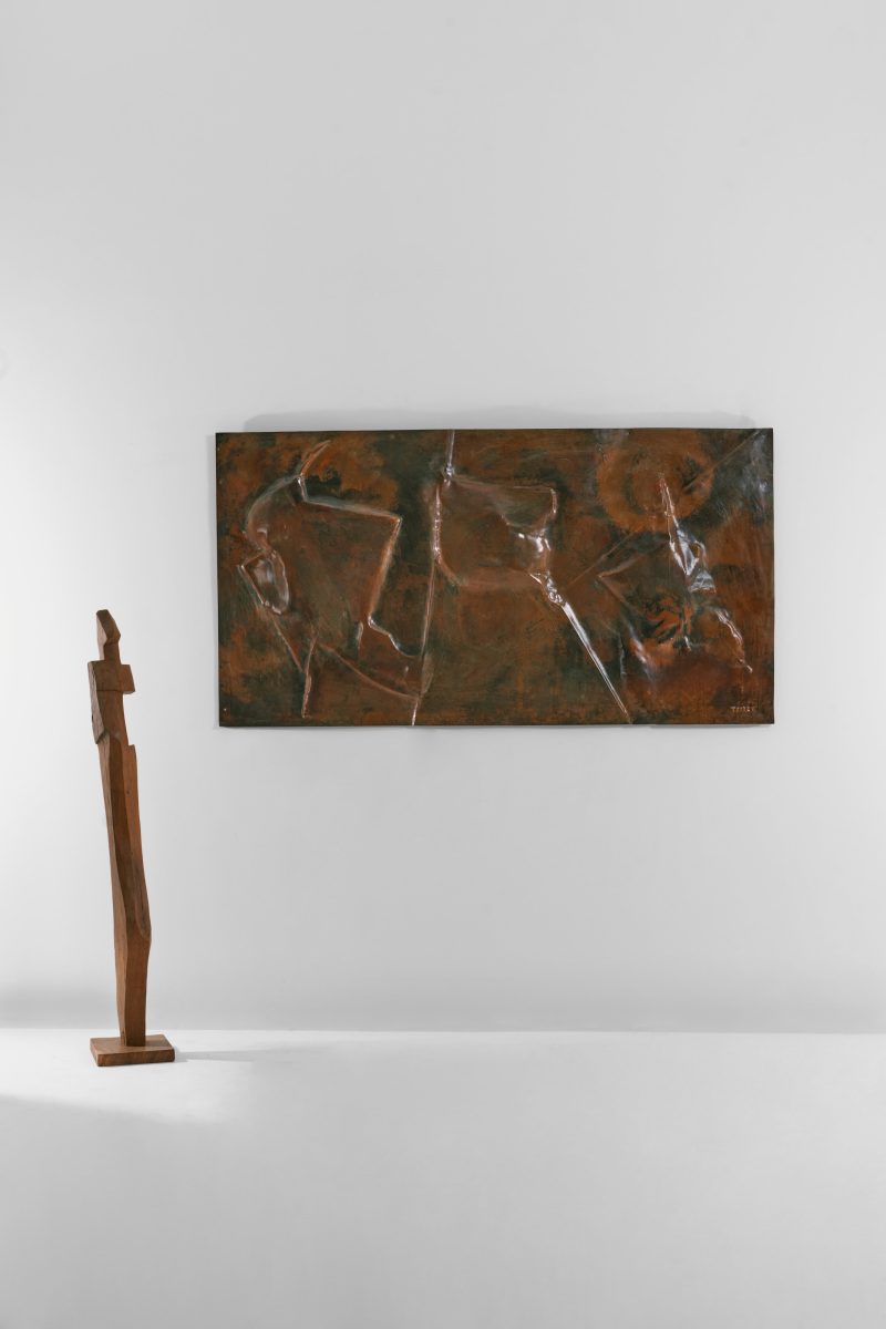 "Trois Silhouettes Abstraites"