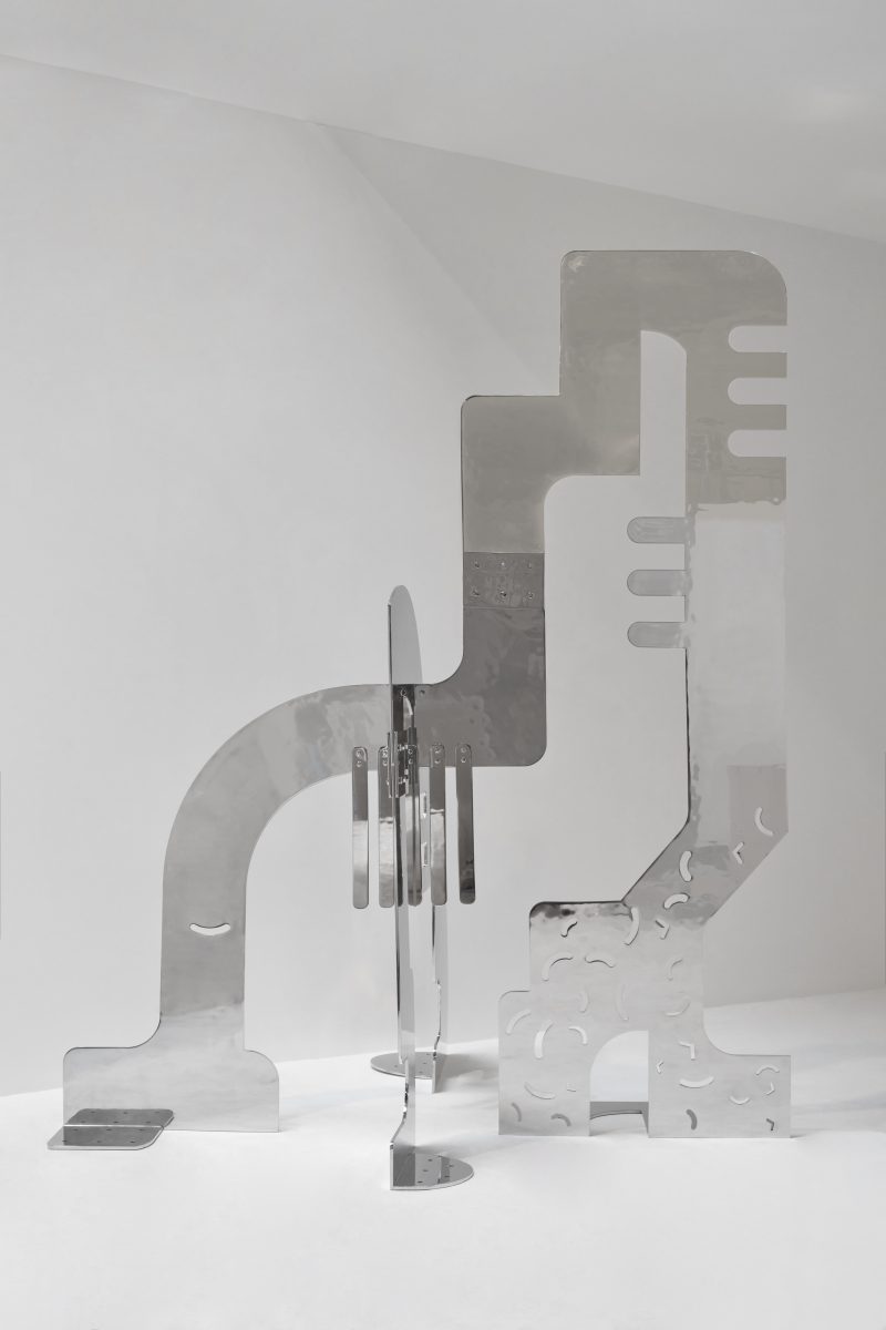"Les Marcheuses I" sculpture