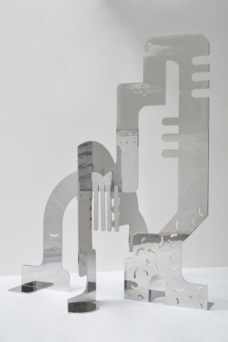 "Les Marcheuses I" sculpture
