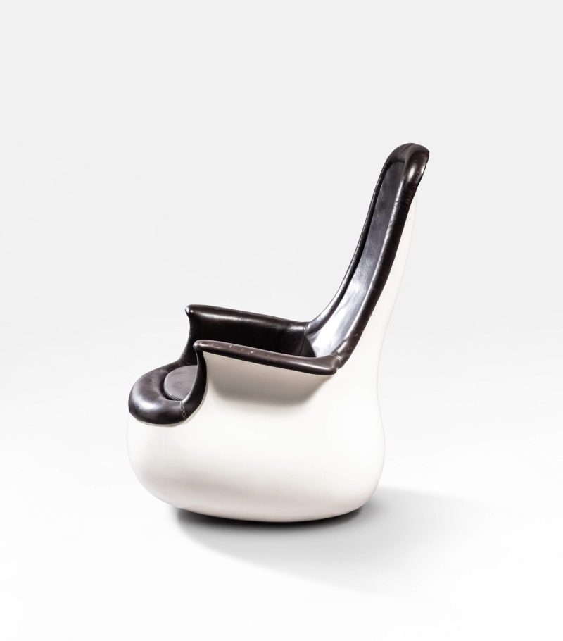 "Culbuto" chair