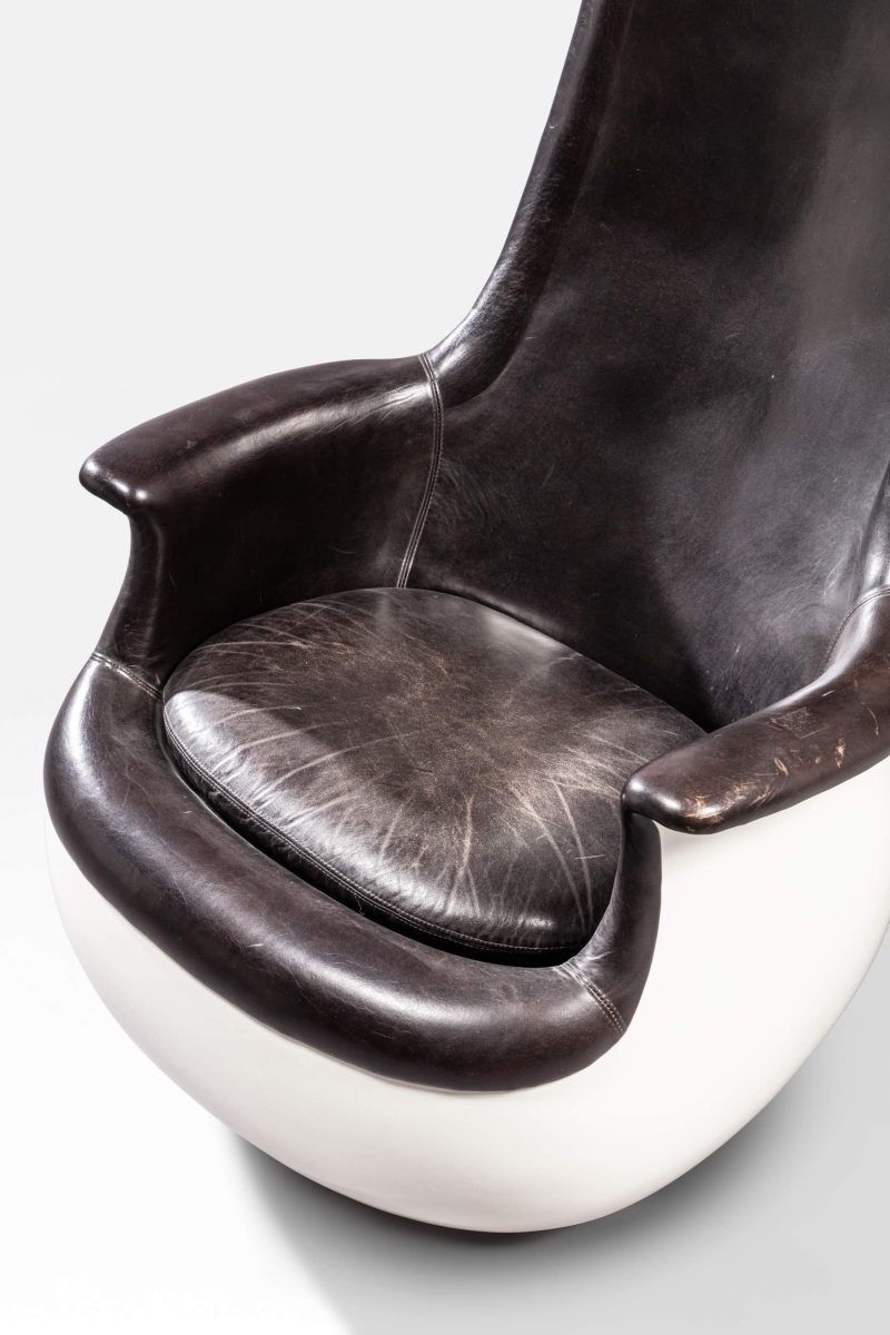 "Culbuto" chair