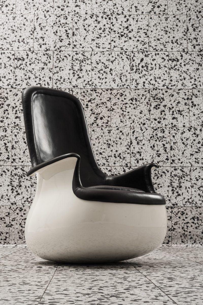 "Culbuto" chair