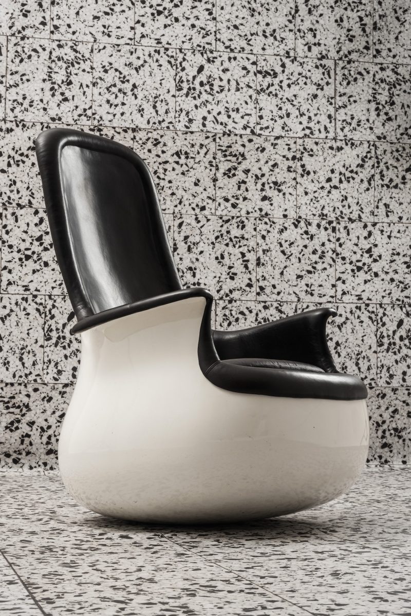"Culbuto" chair
