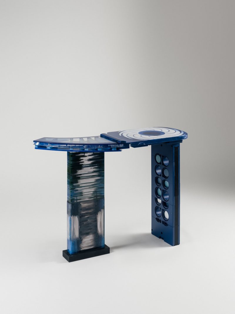"Flor y Mar" console