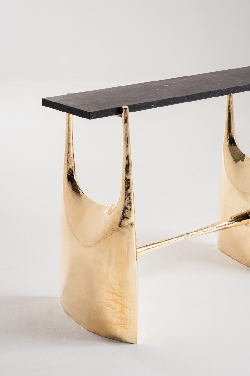 "Gombert" console