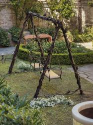 "Effi Briest" swing set